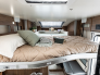 Een camper huren met Hefbed? Dat heeft de Elnagh Baron 573!